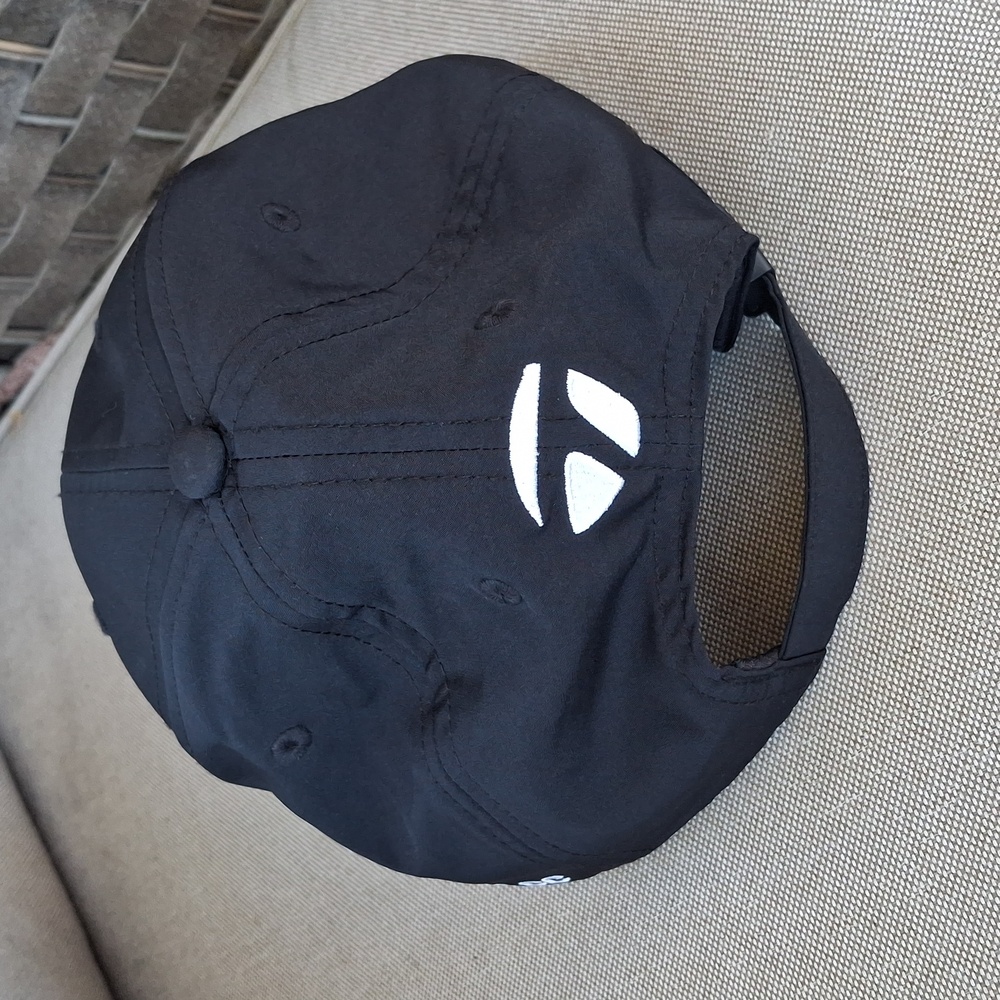 Black and Gold Baseball Cap - Picture 3 of 5